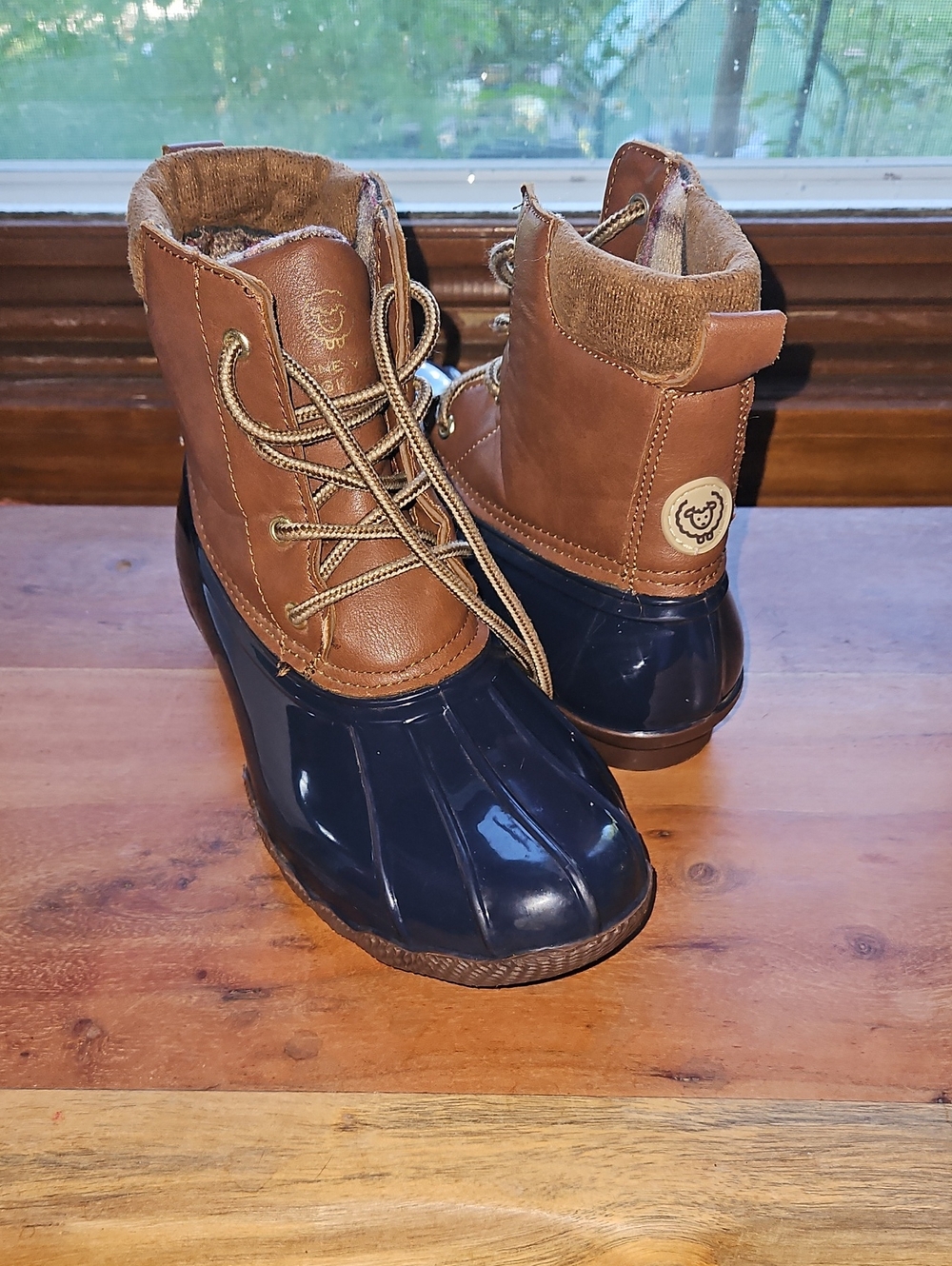 Adrienne Vittadini Duck Boots Waterproof Girls Size 4